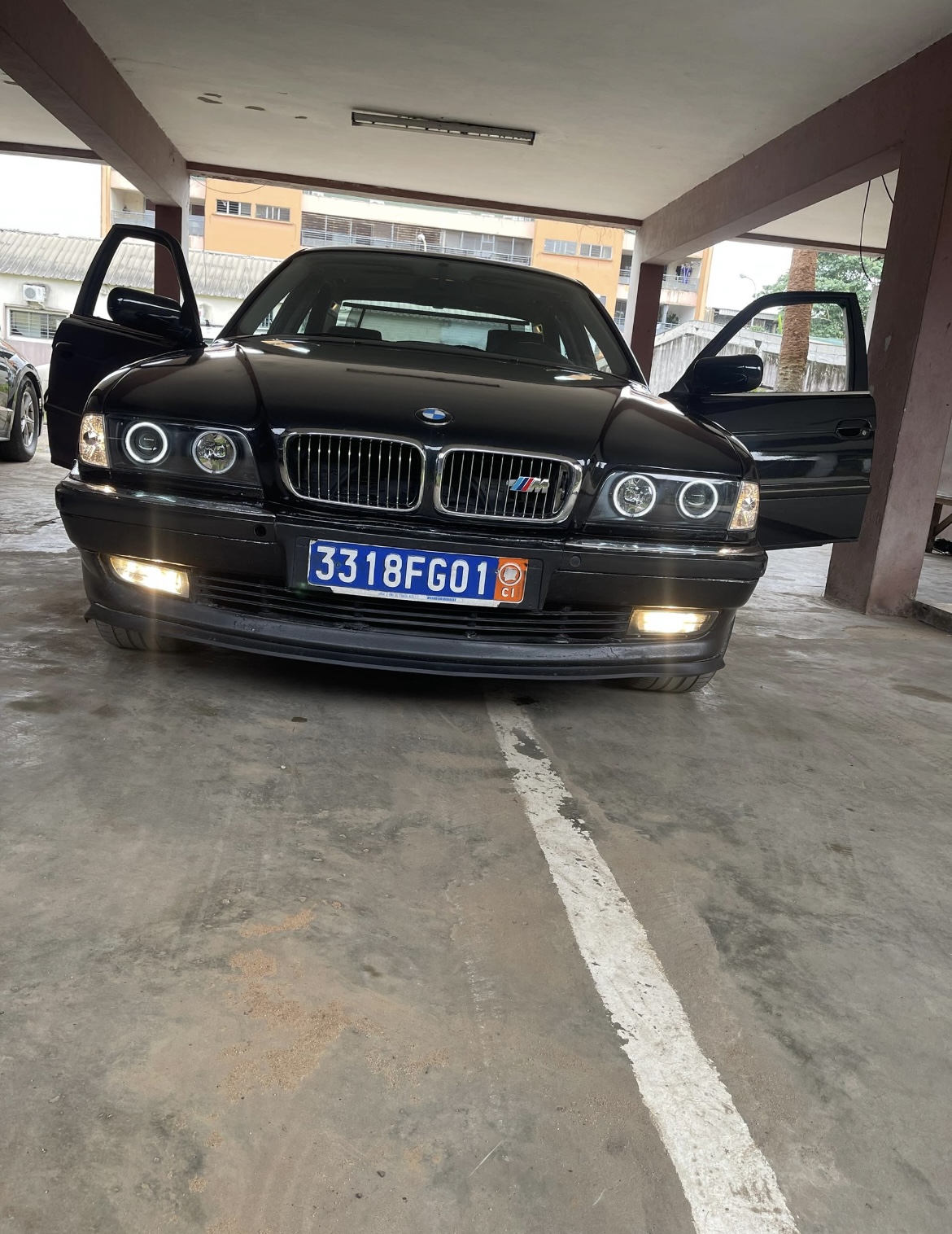 BMW 730i M5  V8 1996